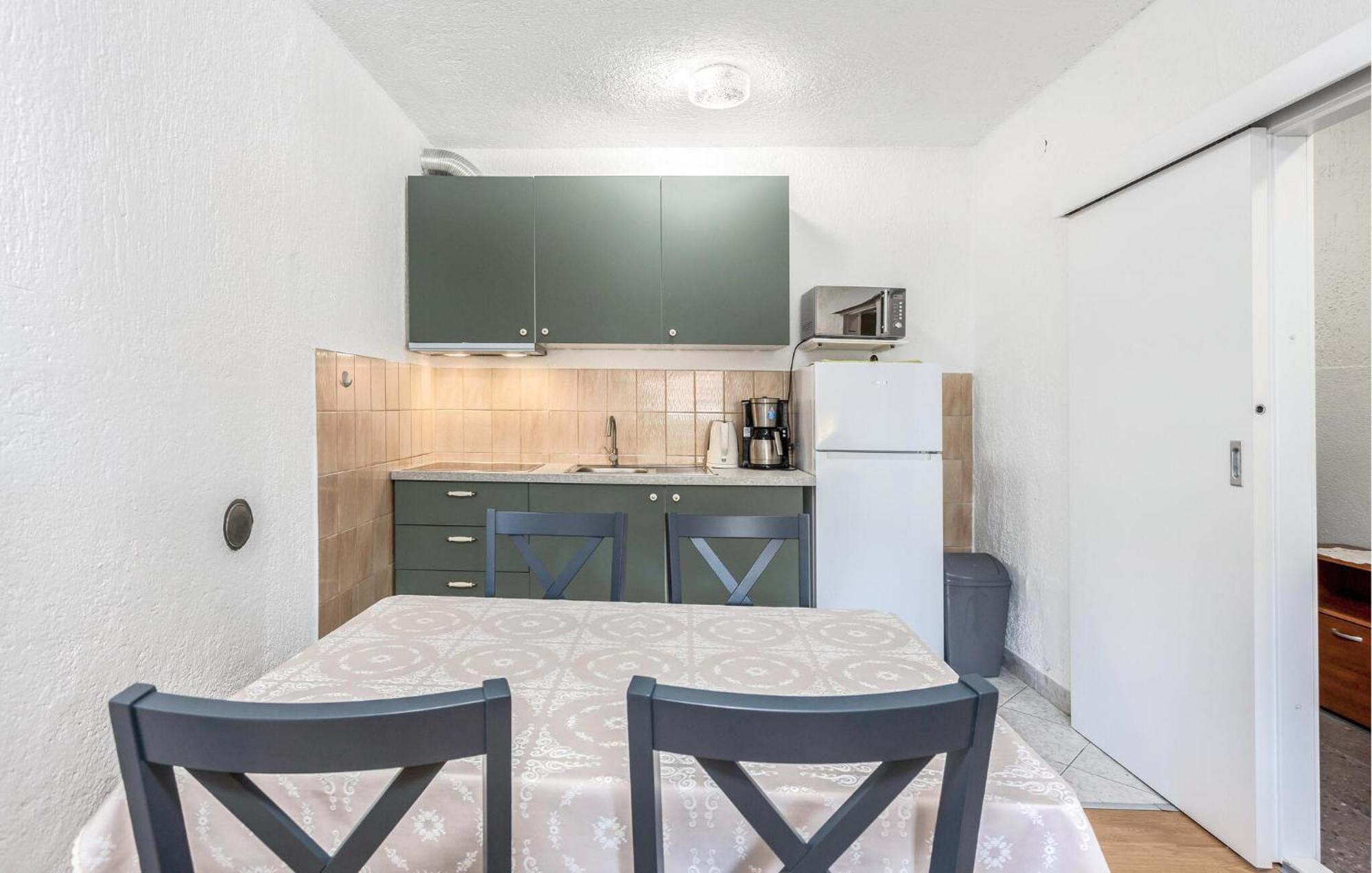 Amazing Apartment In Sveti Juraj With Kitchen Экстерьер фото